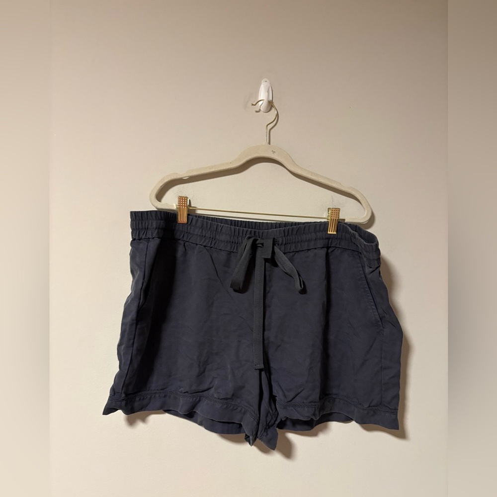 Ann Taylor Loft Pull On Cotton Grey Shorts XL